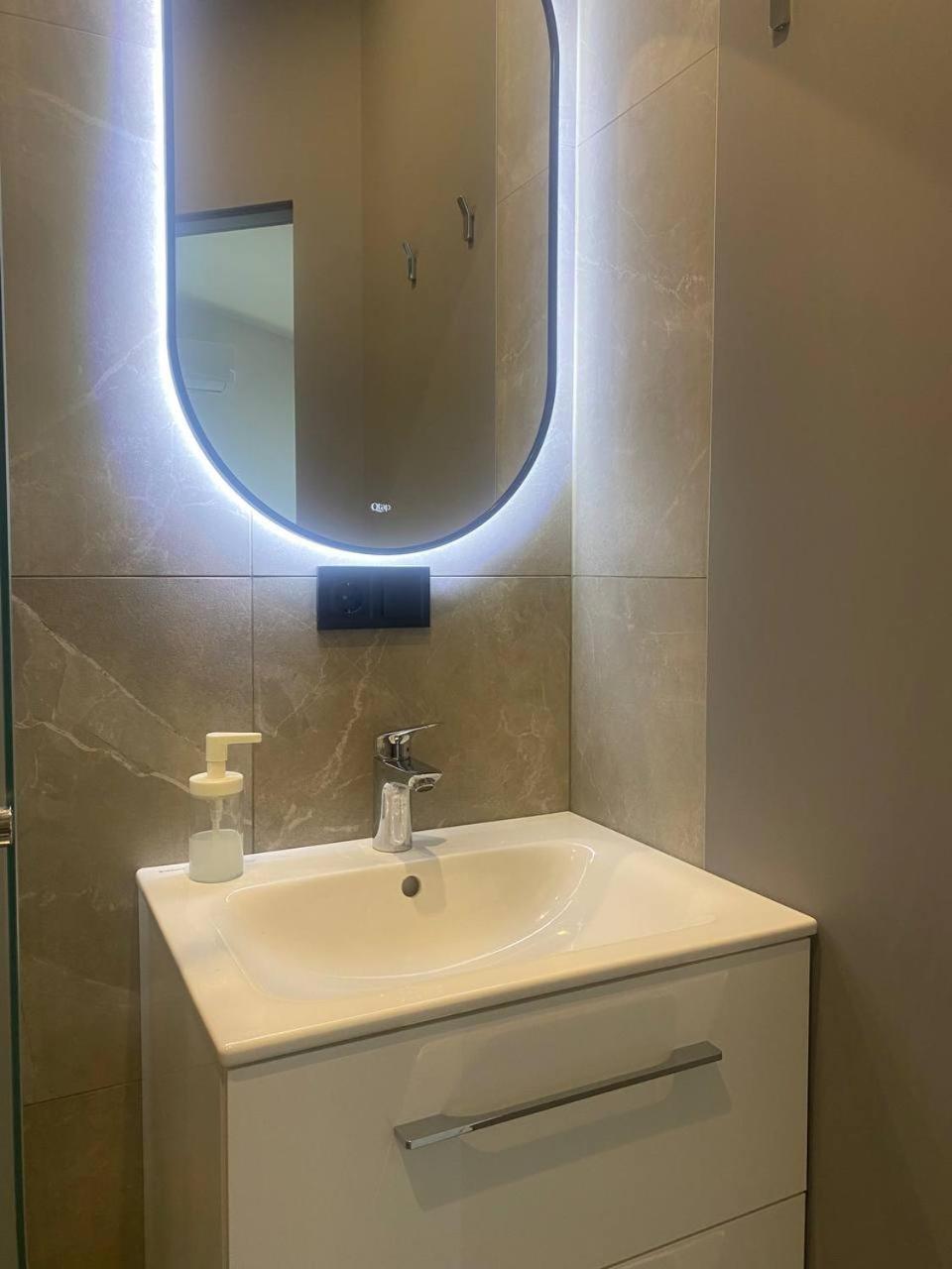Apart Ivana Fedorovycha 30, Street Lviv Ngoại thất bức ảnh